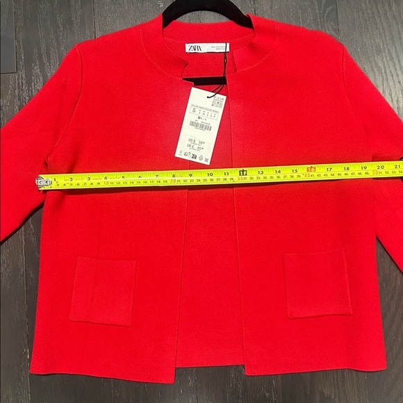 Zara Women's Bold Red Blazer - Picture 4 of 5